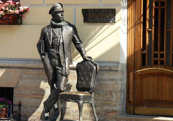 Интересные места рядом со станцией метро «Гостиный двор». Тайны Летнего сада, музей-фотоателье, ... - 4