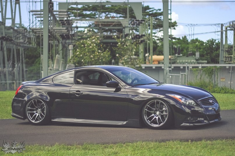 Infiniti G37 - 4