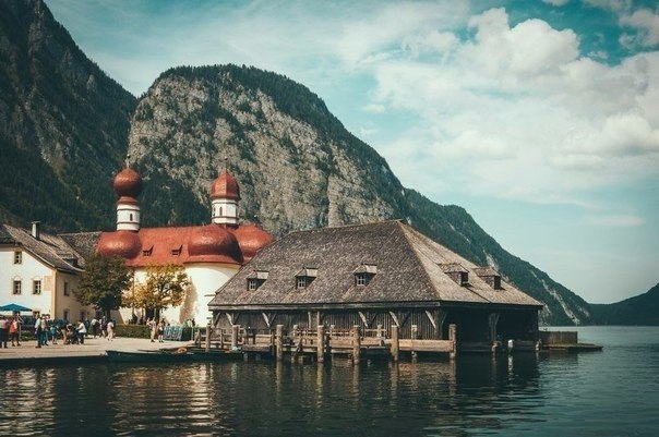  .#@travel.blog
