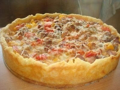 Открытый мясной пирог.нежное картофельное тесто и много-много сочной и ароматной начинки.... советую ...