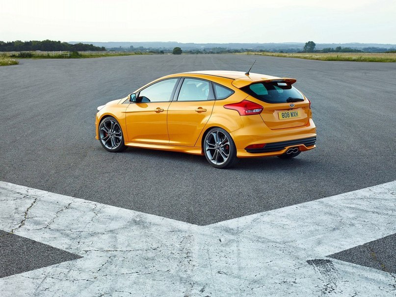 Ford Focus ST. - 5