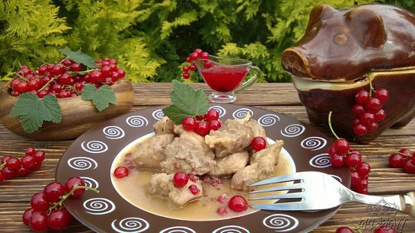 ТОП - 7 РЕЦЕПТОВ ЗАПЕЧЕННОГО МЯСА .1. Курочка запеченная в духовкеИНГРЕДИЕНТЫ: Курица ~ 1,5 кг, ... - 7