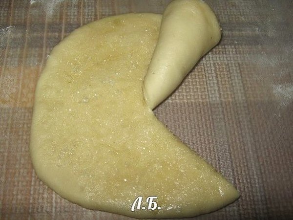 ПЛЮШКА-КОМЕТА.Идею этих простых, очаровательных плюшек я подглядела на сайте Ольги Смирновой, тесто ... - 3