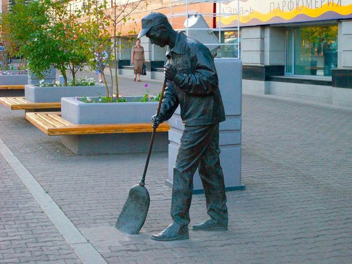 Притча о дворнике.Человек приходит устраиваться дворником в компанию «Microsoft». В отделе кадров ...