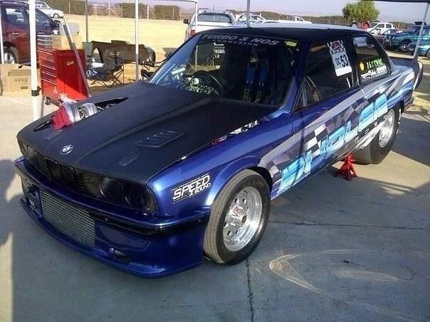 BMW E30