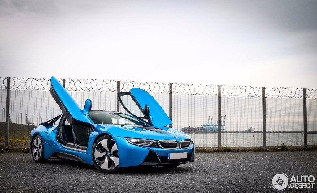 BMW i8