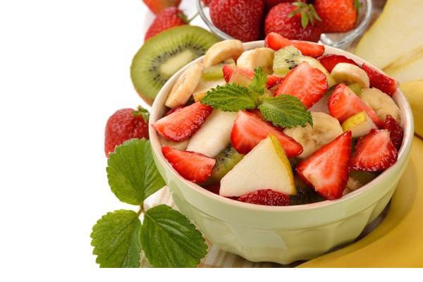 Фруктовый салат.Всегда и всем по вкусу салат фруктовый будет! После тренеровки, на диете, здоровое ...