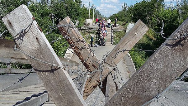 ФСБ: Спецслужбы Украины незаконно используют миссию ОБСЕ для диверсий в ЛНР.Спецслужбы Украины ...
