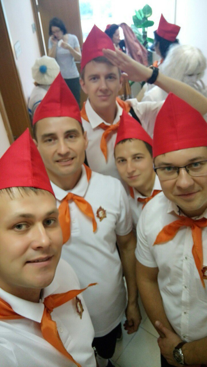!)))