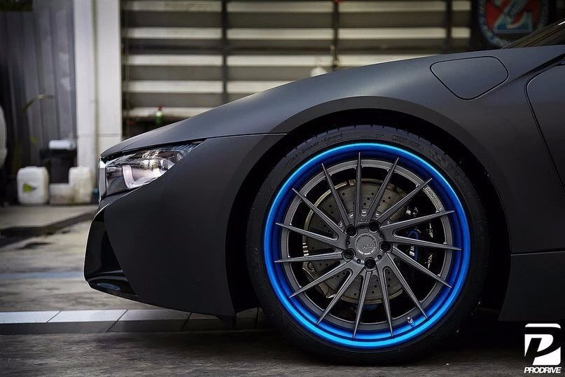 BMW i8 on ADV1 - 8