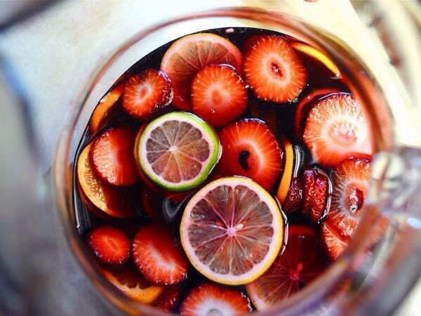  (Sangria).  ,      ,   .  ...