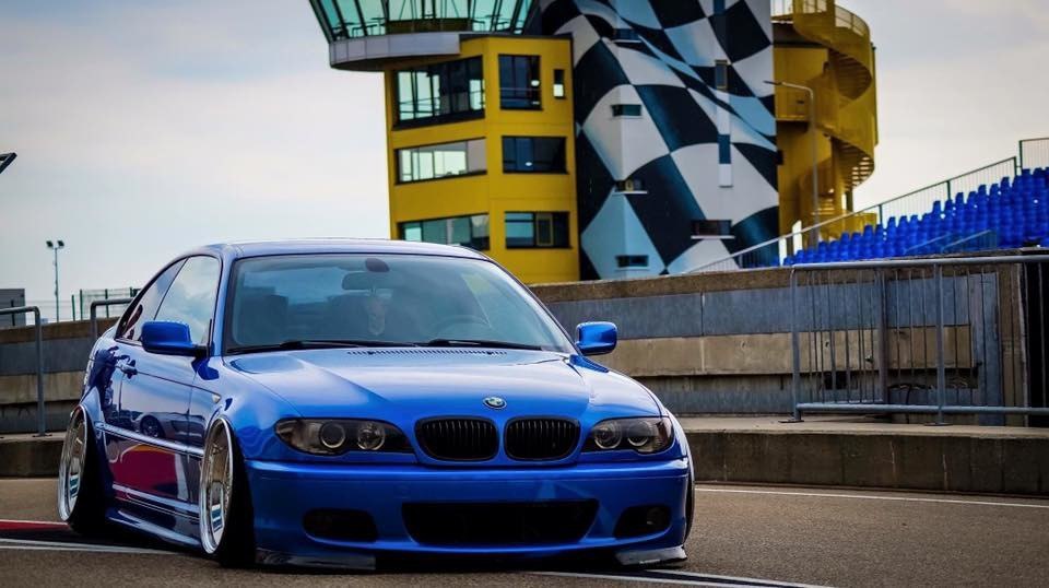 BMW (E46)