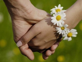 Всё что я ищу в мужчине - это уверенность в завтрашнем дне. Знать, что ты любима и желанна. ...