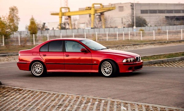 BMW 5 E39