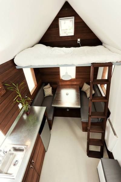    - 8  2016  07:02 - 8