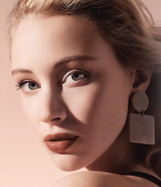 НОВАЯ КОЛЛЕКЦИЯ МАКИЯЖА Giorgio Armani.Поклонники косметики Giorgio Armani уже сравнивают ее новую ... - 4