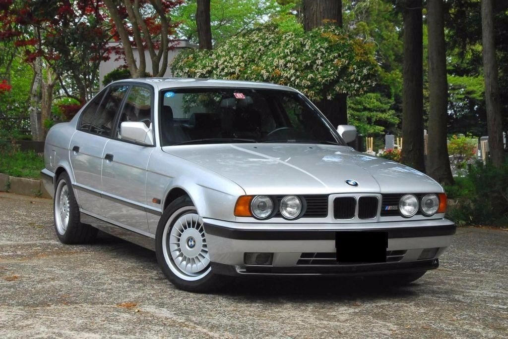 BMW E34 M5