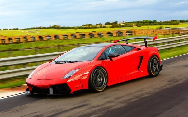 Lamborghini Gallardo STS-700