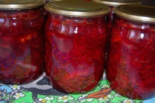 Борщевая заправка.Очень удобно зимой - баночку маленькую открыл - и борщик за полчаса готов! Можно ...