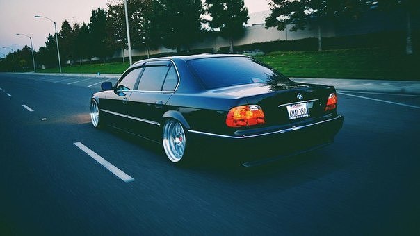 BMW 7 Long (E38)