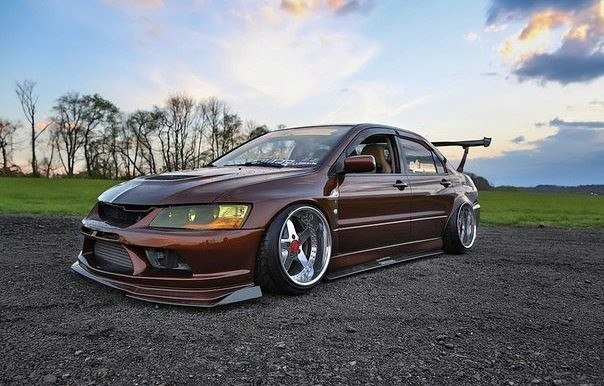Mitsubishi Lancer Evo IX. - 5