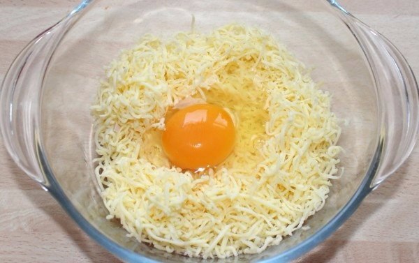 СУП С СЫРНЫМИ КЛЁЦКАМИ.ИНГРЕДИЕНТЫ: 100 гр. сыр (твердый) 1 литр бульон (овощной или куриный) 100 ... - 4