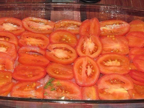 Куриная запеканка.Ингредиенты:Куриная грудка (филе) - 4 шт.Баклажаны - 2-3 шт.Помидоры - 3-4 шт.Сыр ... - 7