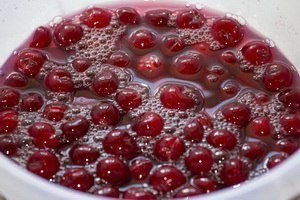 ТИРОЛЬСКИЙ ПИРОГ С ВИШНЕЙ.ИНГРЕДИЕНТЫ:Для теста: 1 1/5 ст. муки 1/3 ст. сахара 150 г масла 1 яйцоДля ... - 5