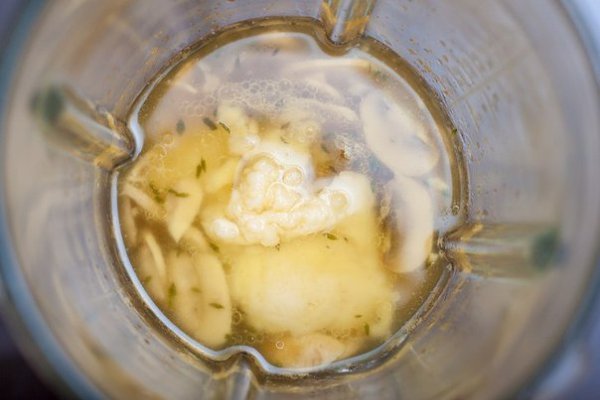 Грибной крем-суп. Этот удивительный по вкусу и нежнейший по консистенции суп стоит приготовить даже ... - 7