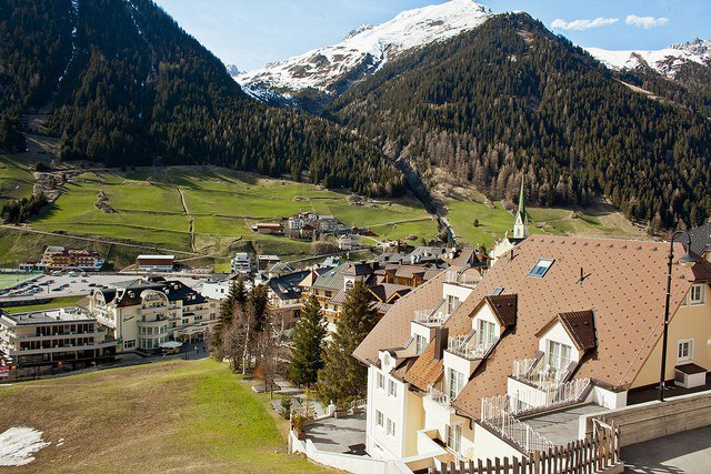   (Ischgl), .        . ... - 9