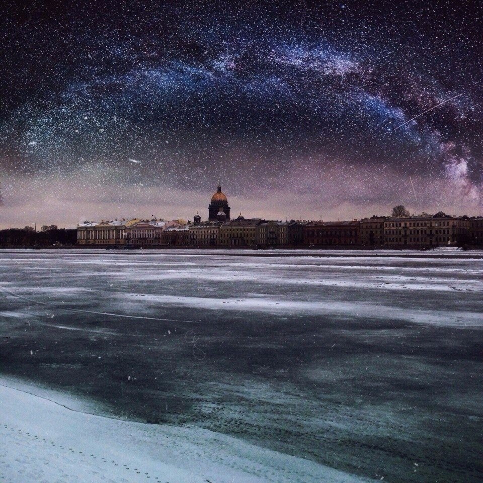 Улица млечная. Звездное небо. Звездное небо в Питере. Звезды над Петербургом. Ночное небо над Питером.