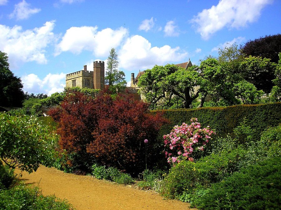   (Penshurst Place & Gardens),.    ... - 19