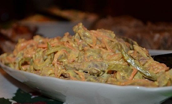 Очень вкусный салат из языка и моркови, язык можно заменить говядиной и салат все равно останется ...