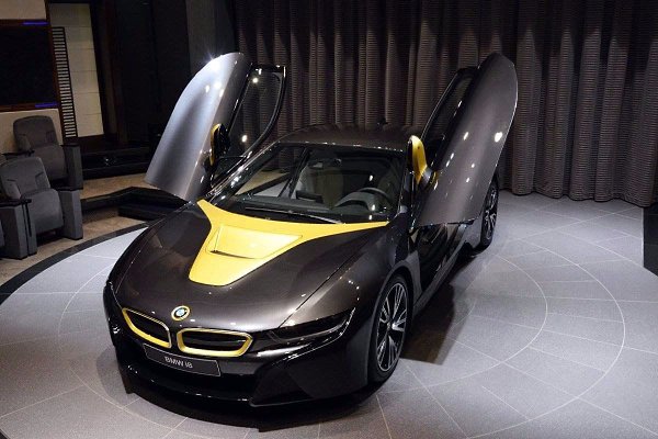 BMW i8