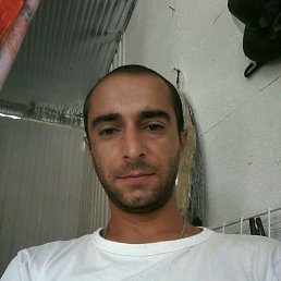 Taron, , 42 