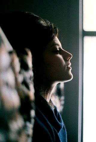 Обижаться за ненужность – пустяки. Я давно усвоил правило простое: Если нам не отвечают на звонки, ...