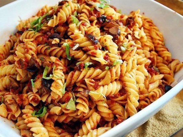 Как приготовить макароны: 7 вкусных рецептов. 1. Макароны по-флотски Ингредиенты: мясной фарш 500 г ...