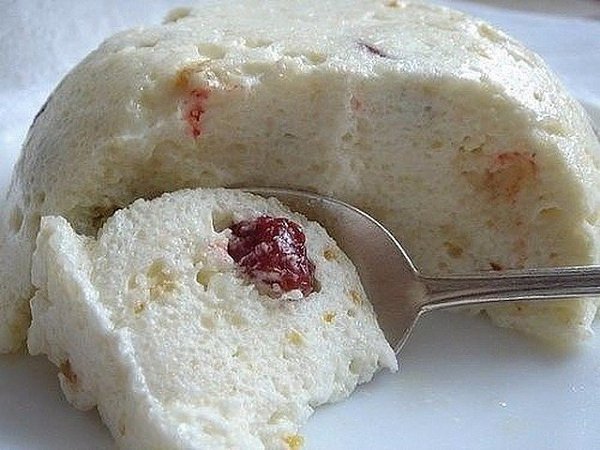 Творожно-яблочное суфле в микроволновке.Творог (не зернистый) — 180-200 гЯблоко (большое, сладкое) — ...
