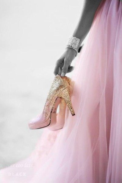 Наверно, любовь – это просто безумная нежность. Воздушная, лёгкая дымка сердечного трепета. Почти ... - 3