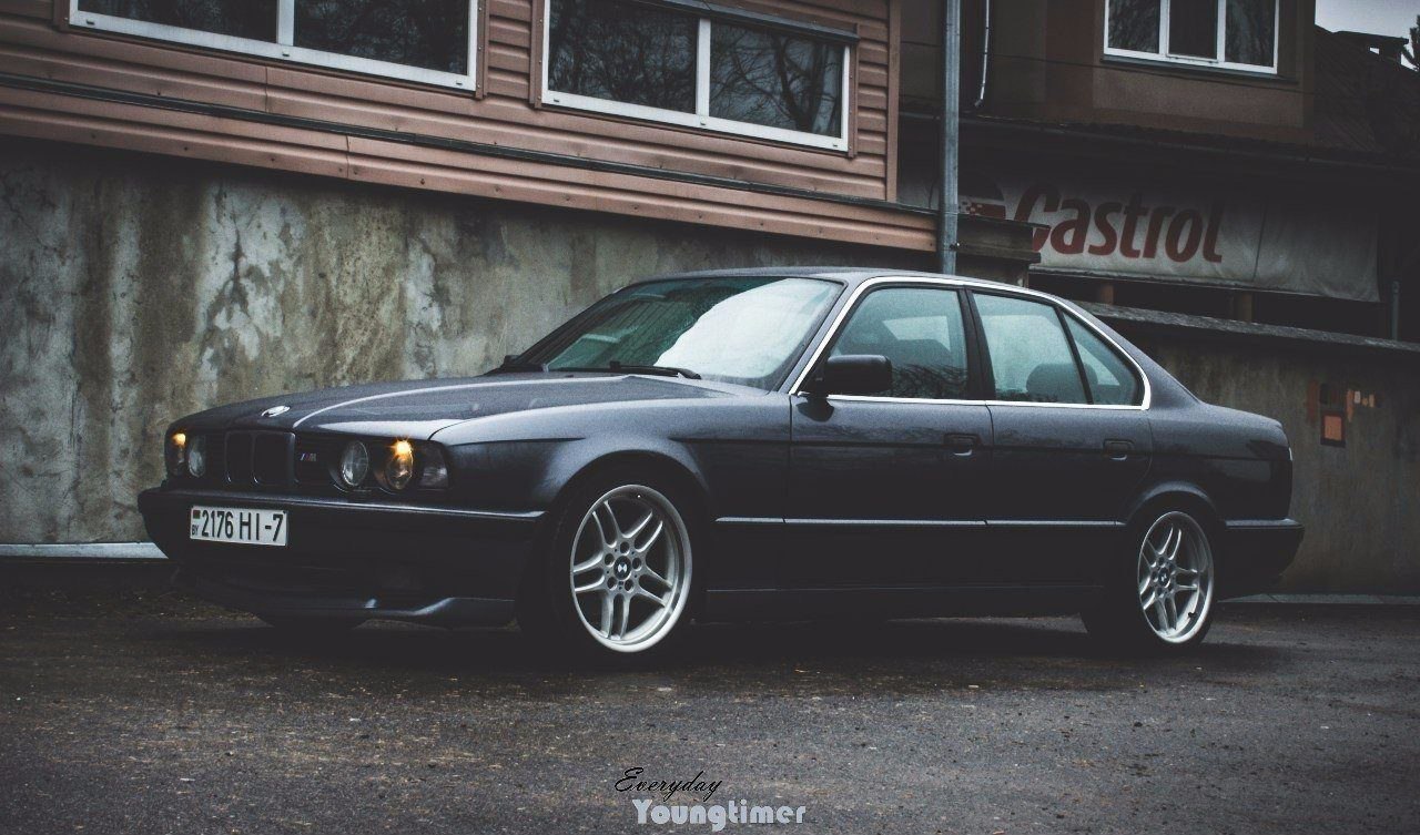 BMW 5 Series E34