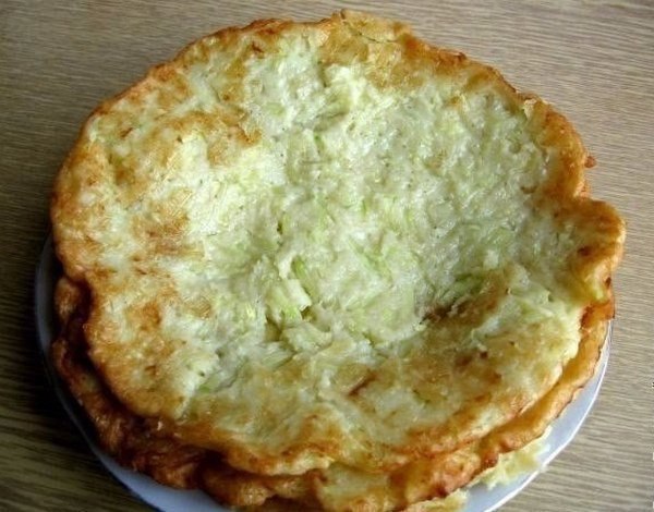 ЗАКУСОЧНЫЙ ТОРТ ИЗ КАБАЧКОВ.ИНГРЕДИЕНТЫ: Кабачки – 2 шт. Яйца – 2-3 шт. Мука – 0,5 ст. Соль – по ... - 4