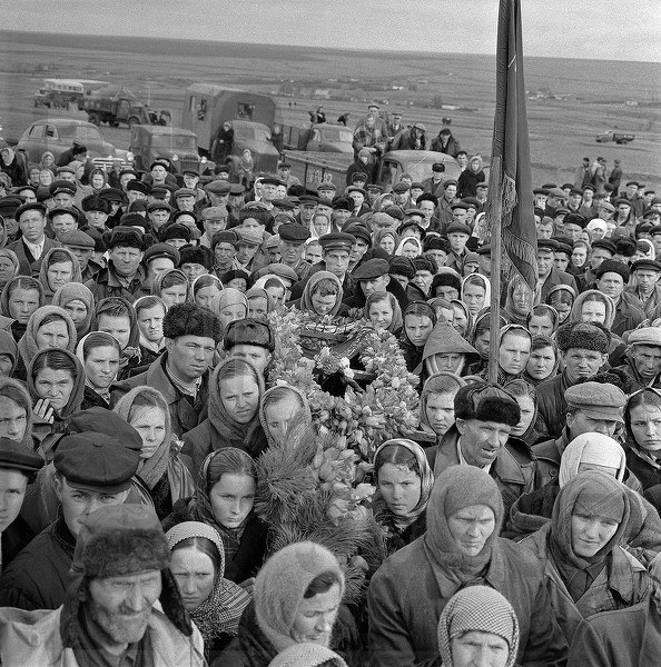 Митинг в память сороколетия гибели комиссии Федора Подтелкова. У хутора Пономарев. Ростовская ... - 5