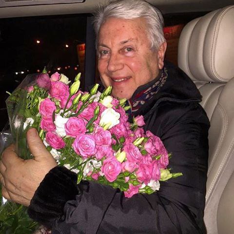 Сердечно поздравляю замечательного артиста и весёлого человека Владимира Винокура с Днём рождения!!! ...