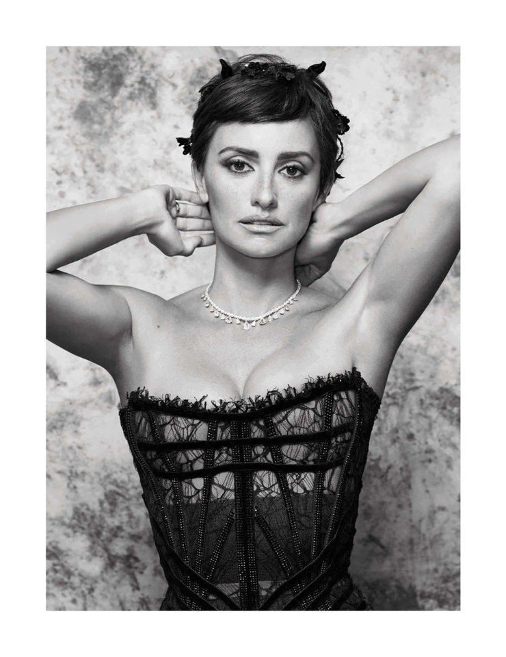 PENELOPE CRUZ FOR VOGUE SPAIN - 4
