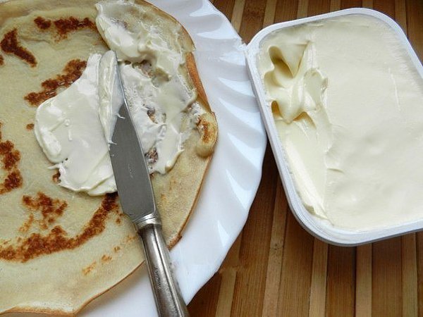 Рулетики из блинов с лососем. Рулетики из блинов с лососем - это простая, но очень вкусная закуска. ... - 3