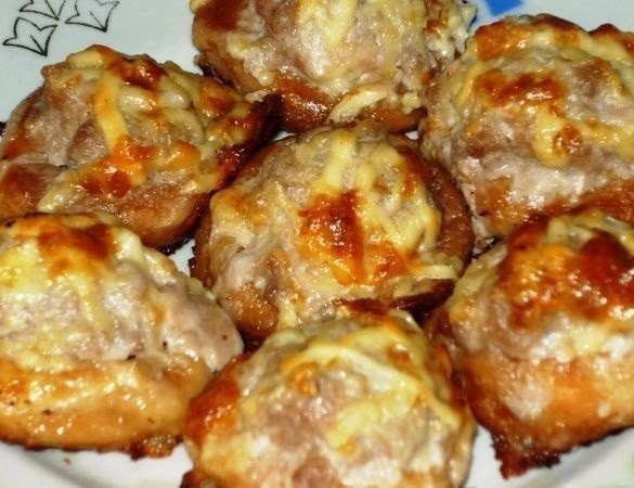 Фаршированные сушки. Такие сушки являются довольно оригинальной закуской. Их можно сделать к любому ...