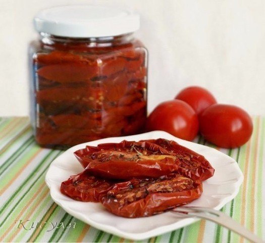 Безумно вкусные вяленые помидоры. Ингредиенты: -томаты мелкие мясистые 1400-1500 г -соль морская ...