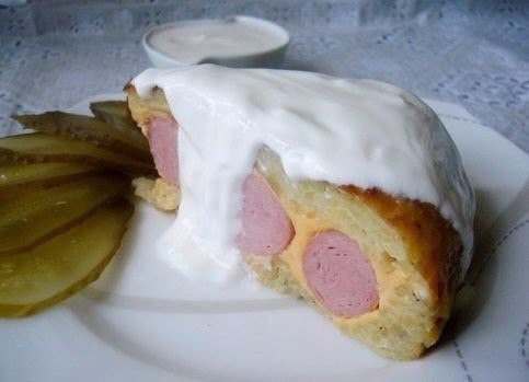 КАРТОФЕЛЬНАЯ ЗАПЕКАНКА С СОСИСКАМИ.ИНГРЕДИЕНТЫ:- Картофель (вес очищенного) — 850 г- Сосиски — 8 шт- ... - 4