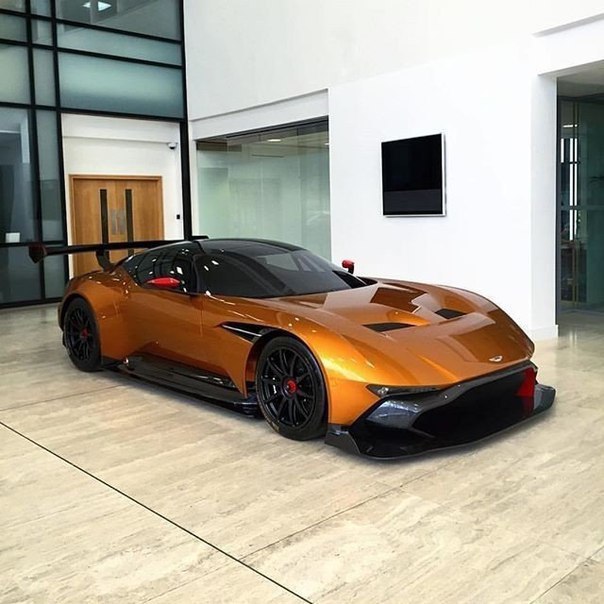 Aston Martin Vulcan