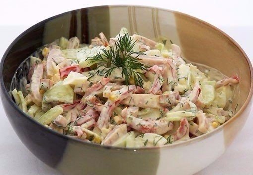 9 вкуснейших салатов на каждый день! 1. Салат с сухариками. 2. Салат с копченым сыром. 3. Хрустящий ... - 6